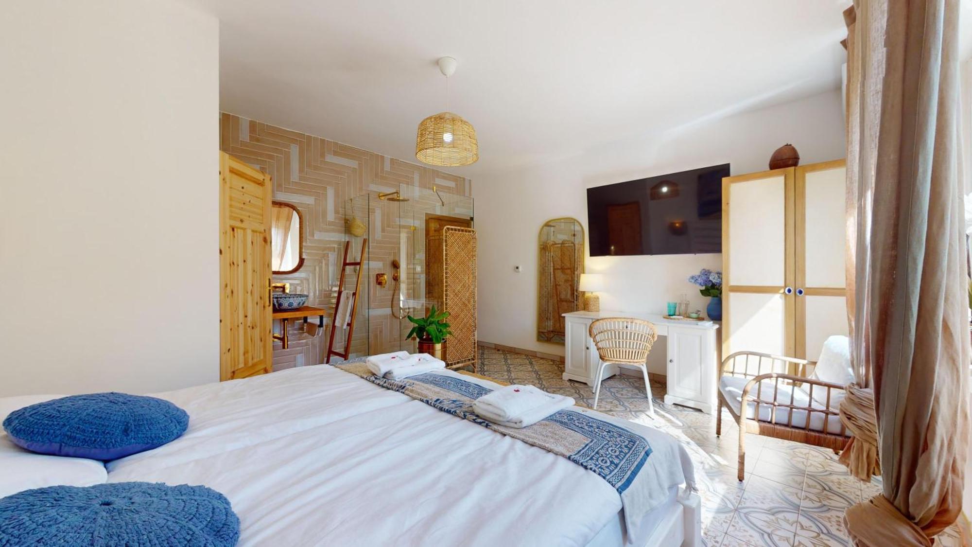 Ron De Mar & La Brisa Bed & Breakfast Pezinok Exterior photo