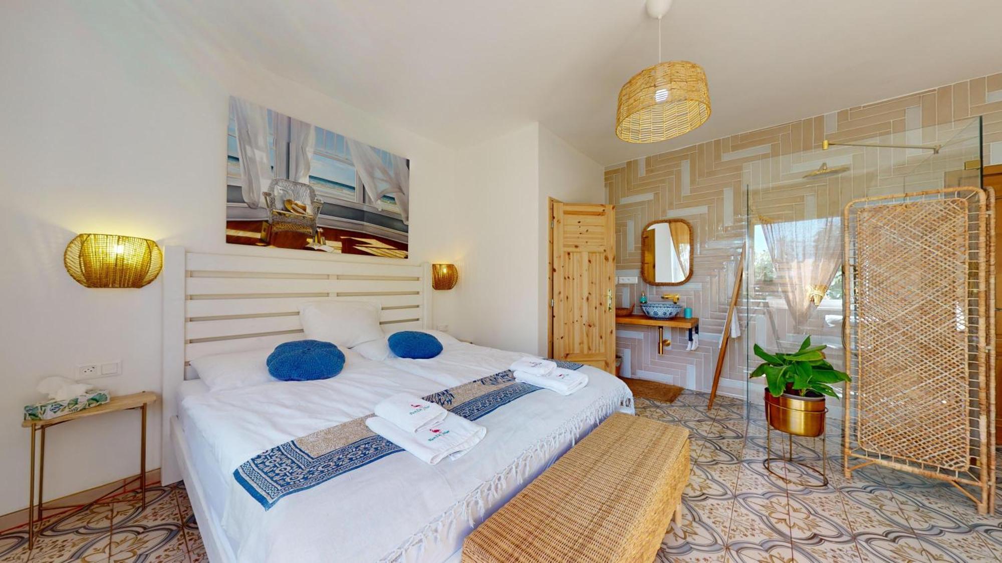 Ron De Mar & La Brisa Bed & Breakfast Pezinok Exterior photo